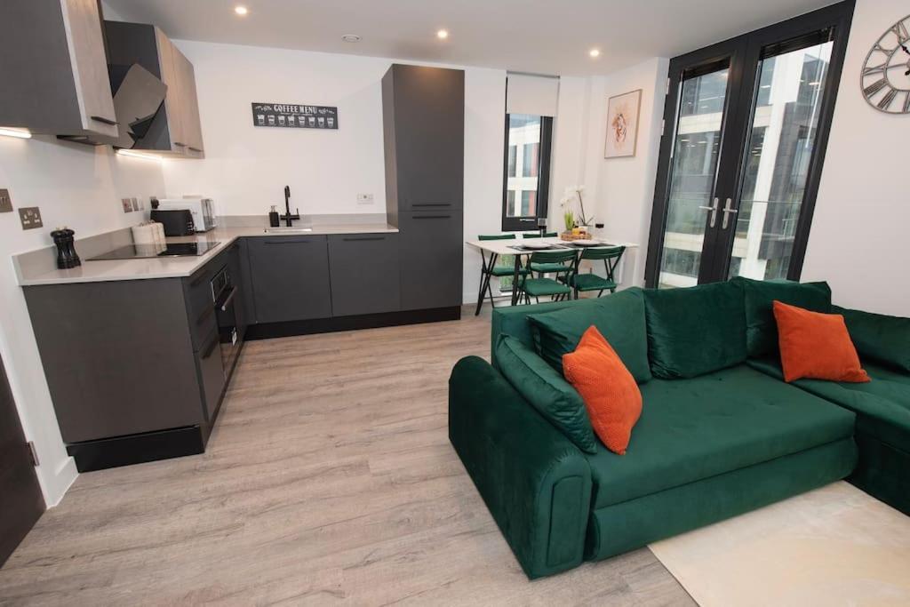 Deluxe 2 Bed York Flat With Gym Sleeps 6 Apartment Exterior photo